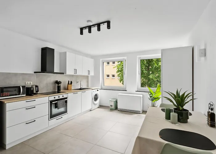 Sunlight Naehe Messe Und Uniklinik * Essen